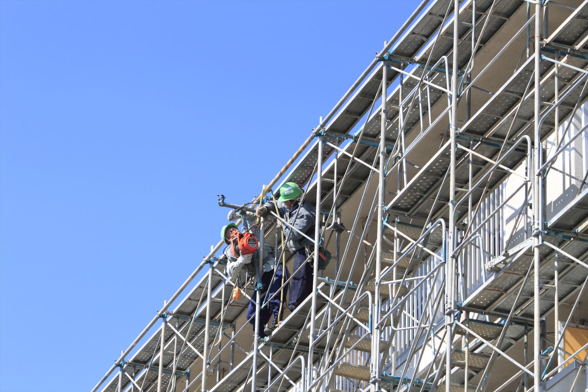足場